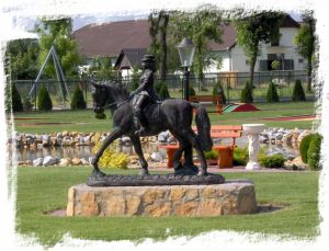Kincsem park met midgetgolf