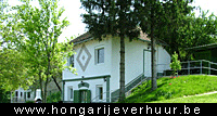 Hier vindt u alles over de vakantiewoning Szászvár; Algemene informatie, maar ook alle faciliteiten, de tarieven en de mogelijkheid om direct te reserveren!. Graag tot ziens in gastvrij Hongarije!!
